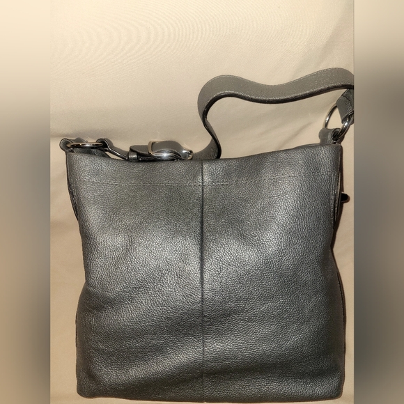 Coach Penelope -Elegant Black Leather Tote Bag- 2011- Measures 13×14 - Picture 2 of 9